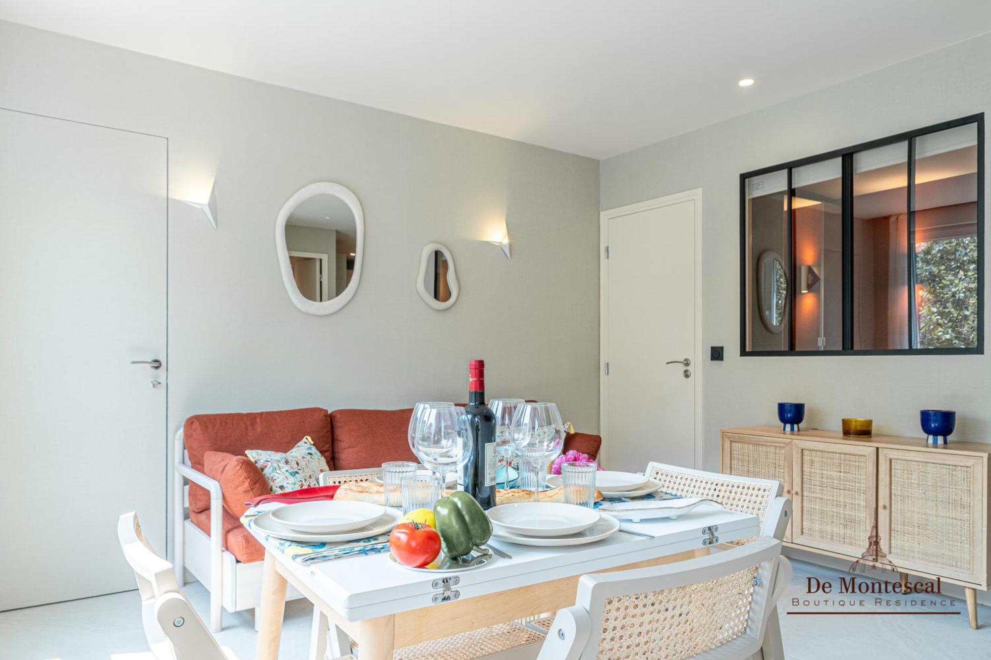 De Montescal - Hot Tub And Ac Cosy Apartment A Prime Location 40M2 Париж Экстерьер фото