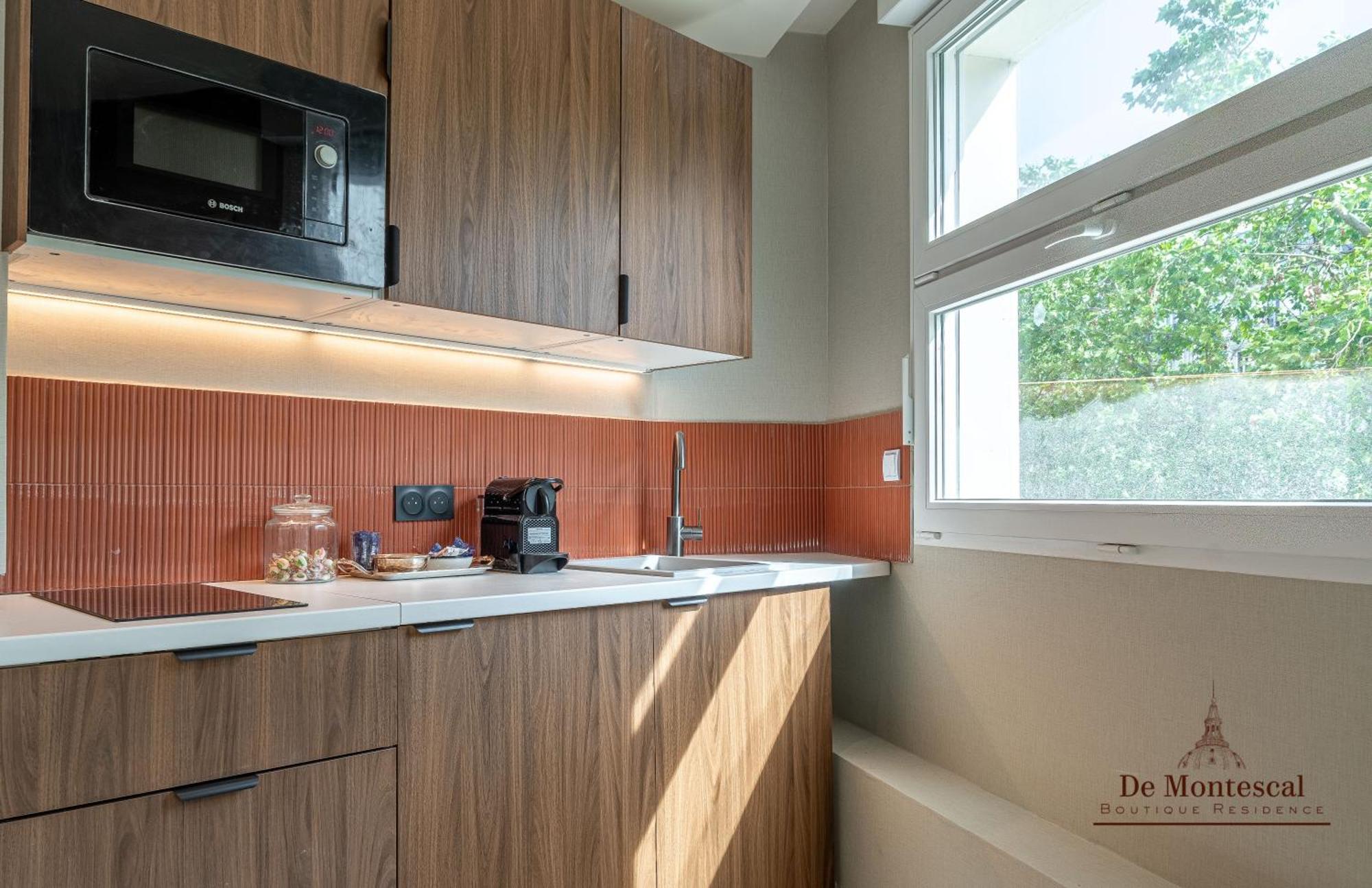 De Montescal - Hot Tub And Ac Cosy Apartment A Prime Location 40M2 Париж Экстерьер фото